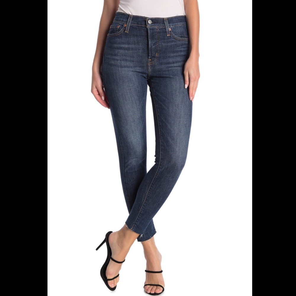 Levi’s Wedgie Skinny